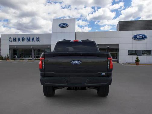 2025 Ford F-150 Lightning Flash