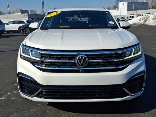 2022 Volkswagen Atlas Cross Sport 3.6L V6 SEL Premium R-Line