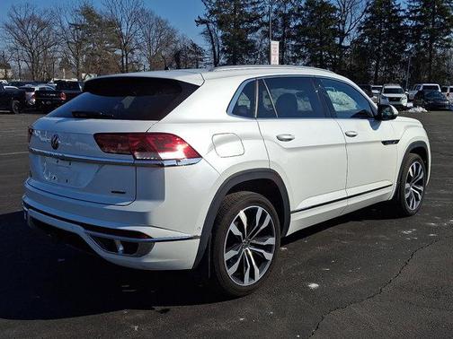 2022 Volkswagen Atlas Cross Sport 3.6L V6 SEL Premium R-Line