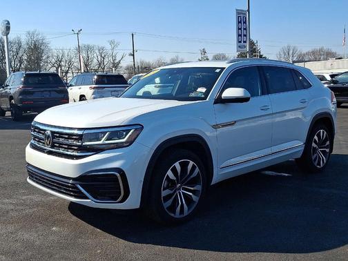 2022 Volkswagen Atlas Cross Sport 3.6L V6 SEL Premium R-Line