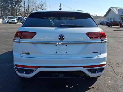 2022 Volkswagen Atlas Cross Sport 3.6L V6 SEL Premium R-Line