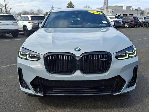 2025 BMW X4 M40i