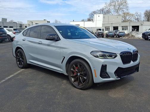 2025 BMW X4 M40i