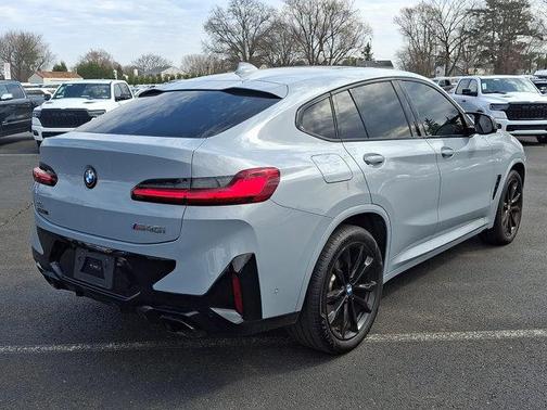 2025 BMW X4 M40i