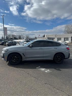 2025 BMW X4 M40i