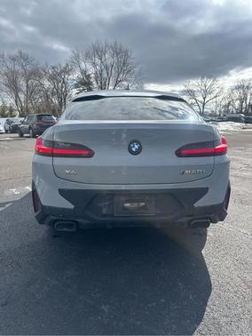 2025 BMW X4 M40i