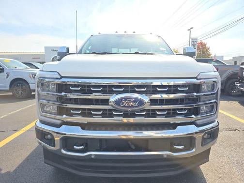Star White 2023 Ford F-250 Lariat