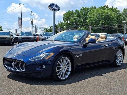 Blu Nettuno Metallic 2016 Maserati GranTurismo Base