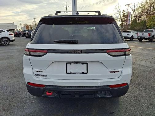 2022 Jeep Grand Cherokee Trailhawk