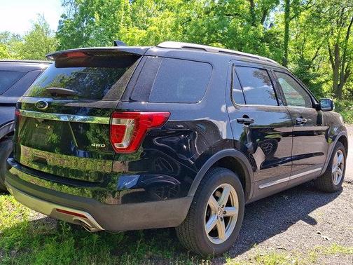 Shadow Black 2017 Ford Explorer XLT