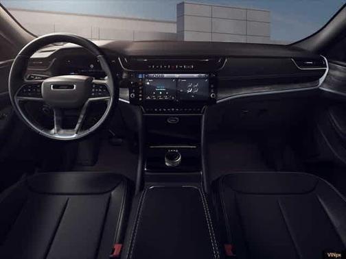 Metallic 2026 Jeep Grand Cherokee Laredo