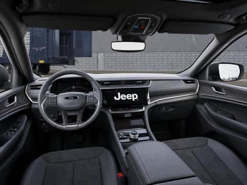 Metallic 2026 Jeep Grand Cherokee Laredo