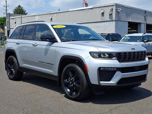 Silver Zynith 2026 Jeep Grand Cherokee Limited