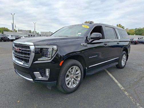2024 GMC Yukon XL SLT