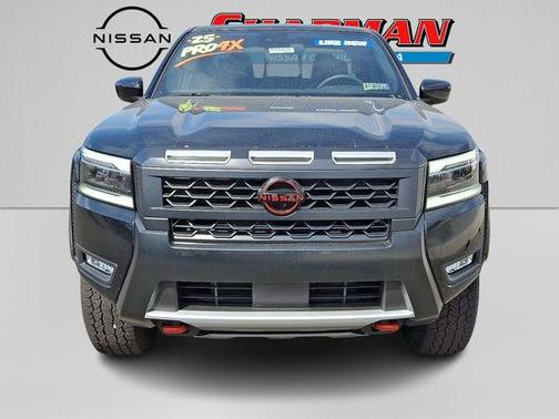 2025 Nissan Frontier PRO-4X