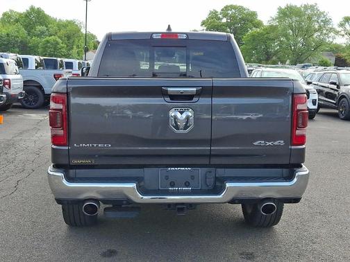 Granite Crystal Clearcoat Metallic 2022 RAM 1500 Limited
