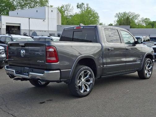 Granite Crystal Clearcoat Metallic 2022 RAM 1500 Limited