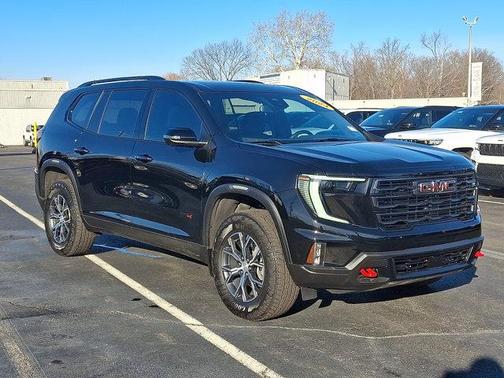 2024 GMC Acadia AT4