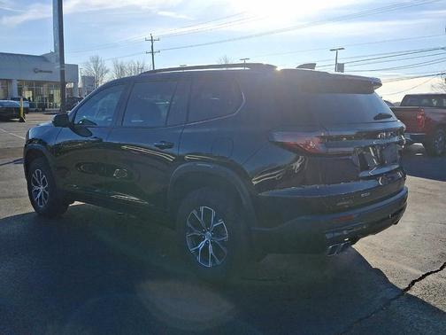 2024 GMC Acadia AT4