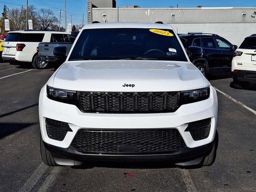2023 Jeep Grand Cherokee Altitude