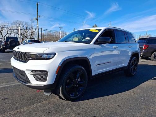 2023 Jeep Grand Cherokee Altitude