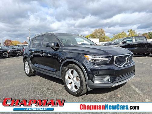 2019 Volvo XC40 T4 Momentum