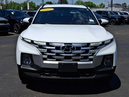 Ice White 2022 Hyundai SANTA CRUZ 2.5T SEL Premium