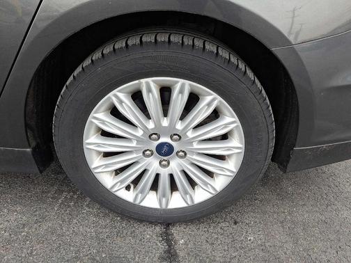 2016 Ford Fusion Energi SE Luxury