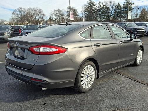 2016 Ford Fusion Energi SE Luxury