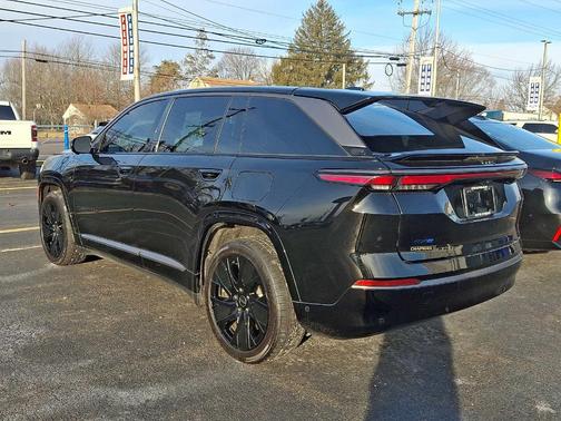 2024 Jeep Wagoneer S Launch Edition