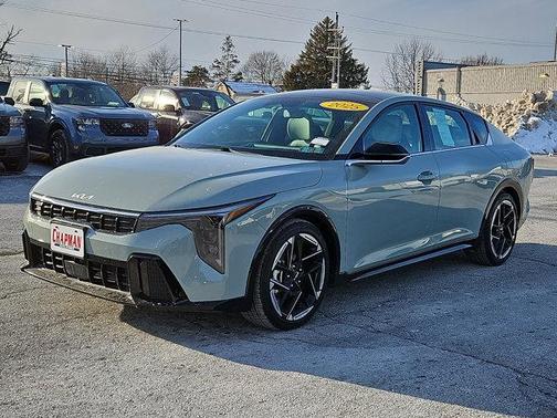 2025 Kia K4 GT-Line