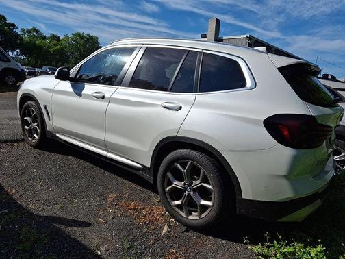 Mineral White Metallic 2024 BMW X3 xDrive30i