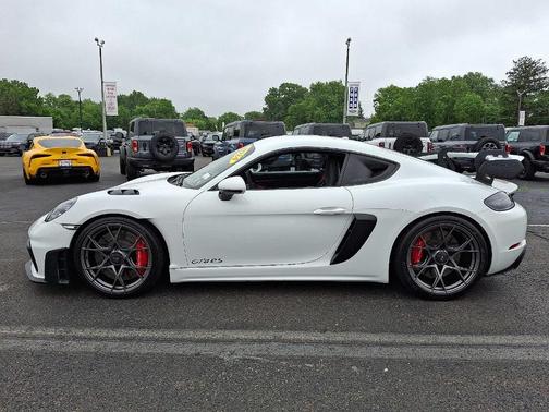 2024 Porsche 718 Cayman GT4 RS