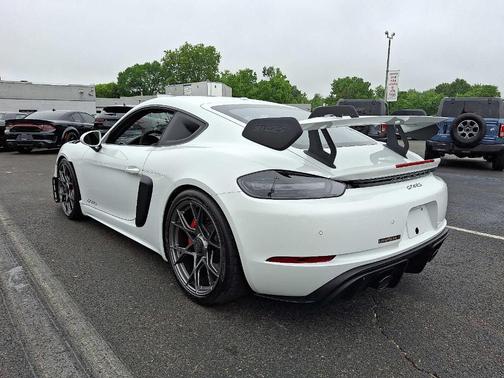 2024 Porsche 718 Cayman GT4 RS