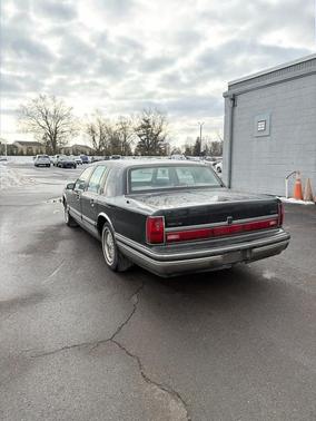 1991 Lincoln Town Car Signature