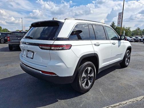 2024 Jeep Grand Cherokee 4xe Base