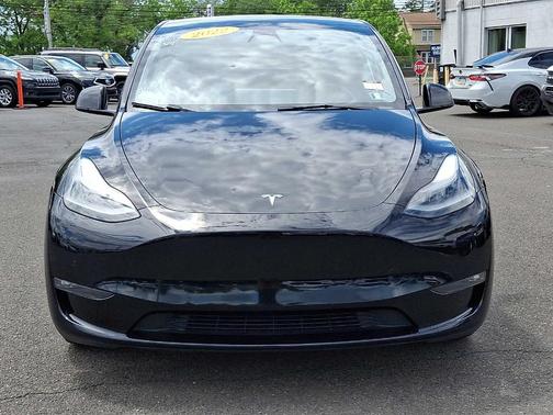 Black 2022 Tesla Model Y Performance