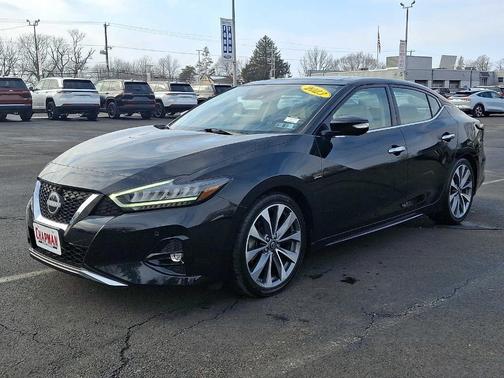 2023 Nissan Maxima Platinum