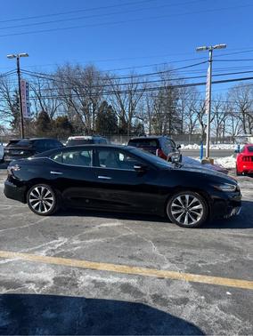 2023 Nissan Maxima Platinum