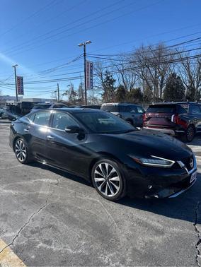 2023 Nissan Maxima Platinum