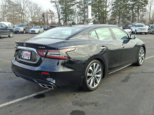 2023 Nissan Maxima Platinum