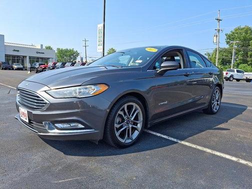 2017 Ford Fusion Hybrid SE