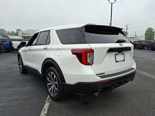 2022 Ford Explorer ST-Line