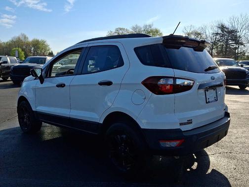 2022 Ford EcoSport SES