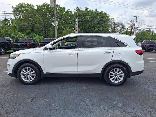 2020 Kia Sorento LX
