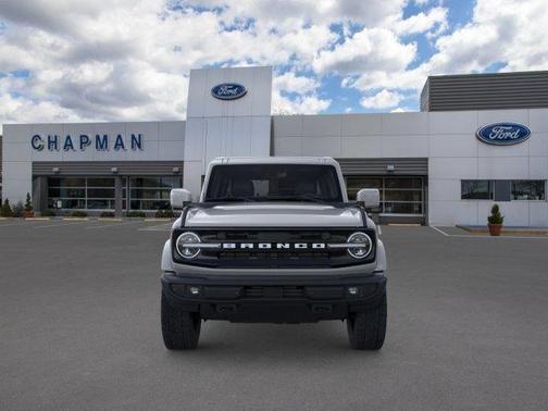 Avalanche Gray 2026 Ford Bronco Outer Banks