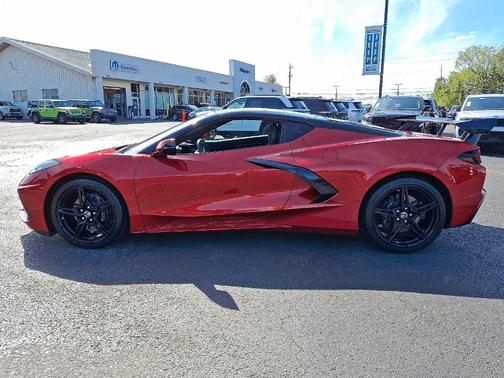 2025 Chevrolet Corvette Stingray w/1LT