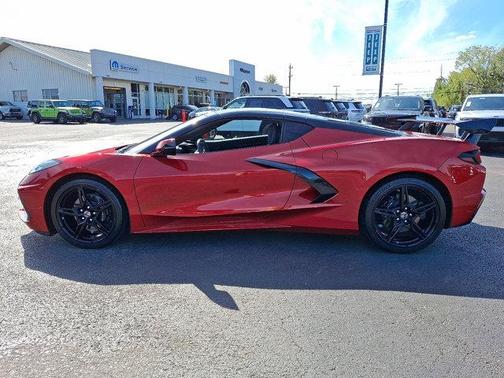 2025 Chevrolet Corvette Stingray w/1LT