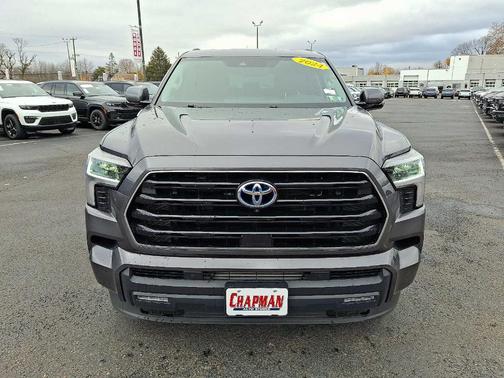2024 Toyota Sequoia SR5