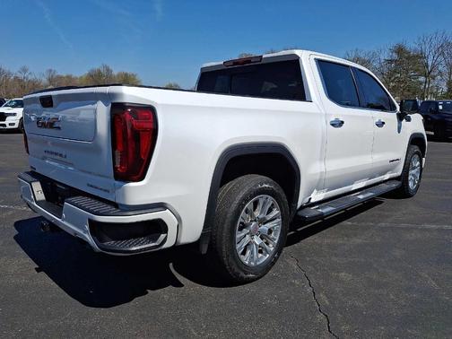 White Frost Tri-Coat 2024 GMC Sierra 1500 Denali
